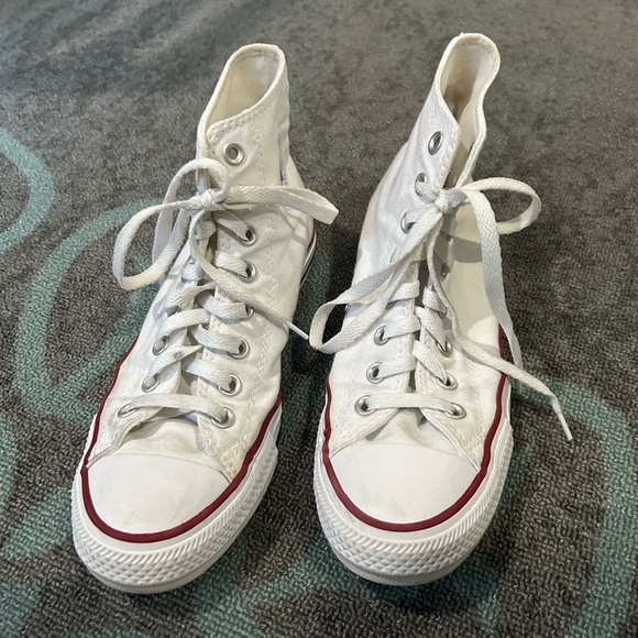 Converse Shoes - BRAND NEW HIGH TOP CONVERSE